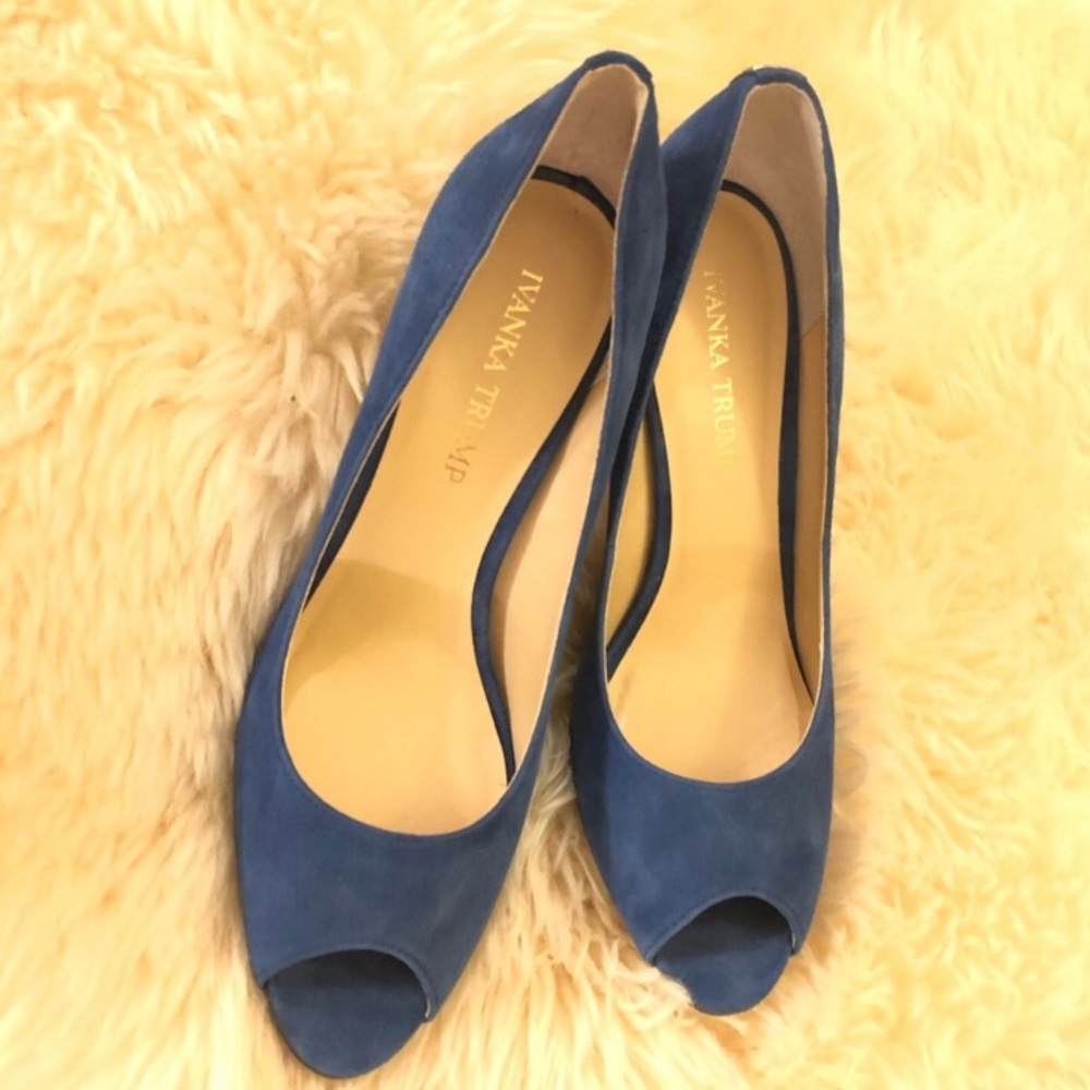 Peep toe pumps in bright blue suede! Ivanka Trump